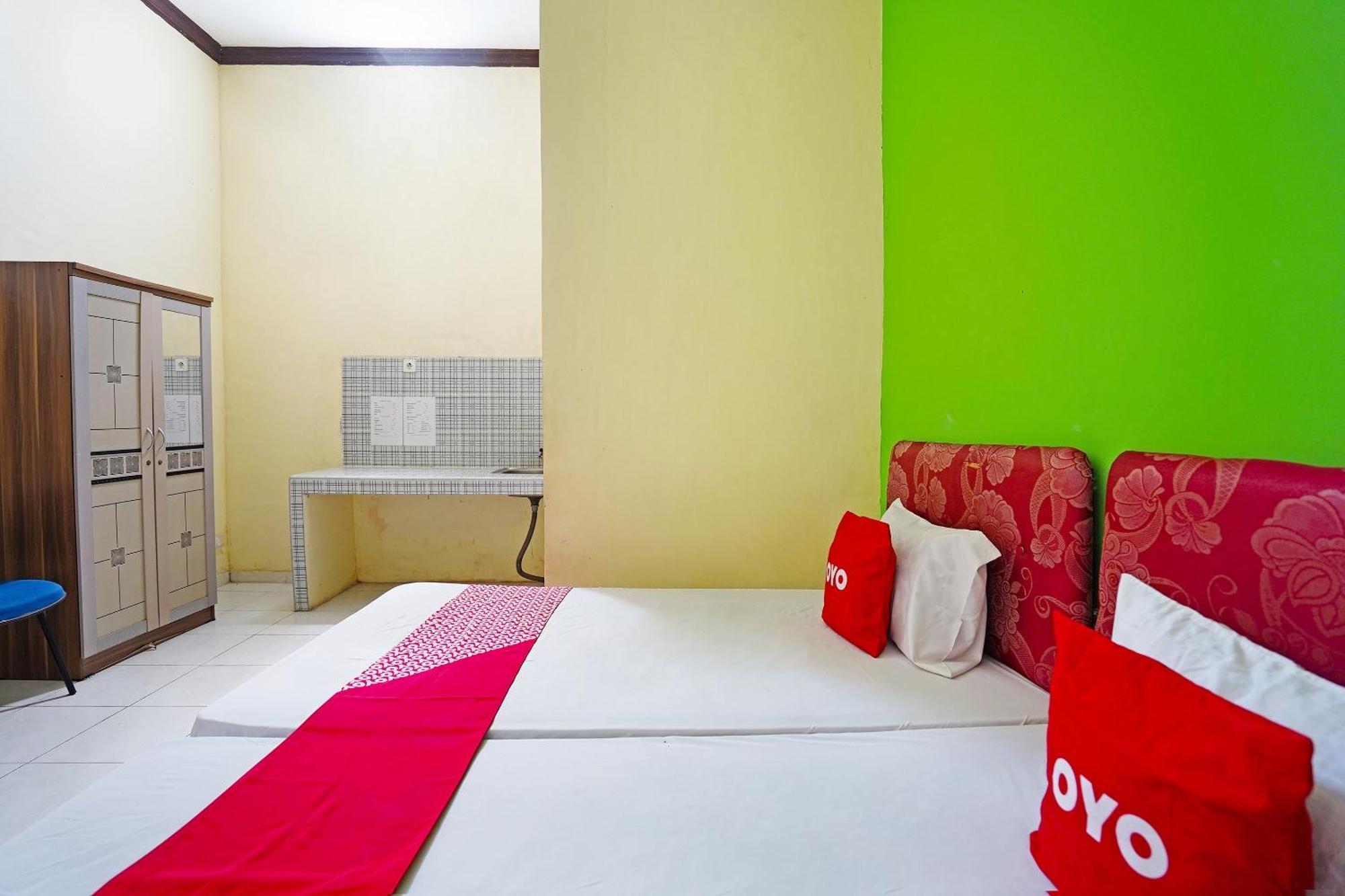 Oyo 91583 D'Cost Green Syariah 수라바야 외부 사진