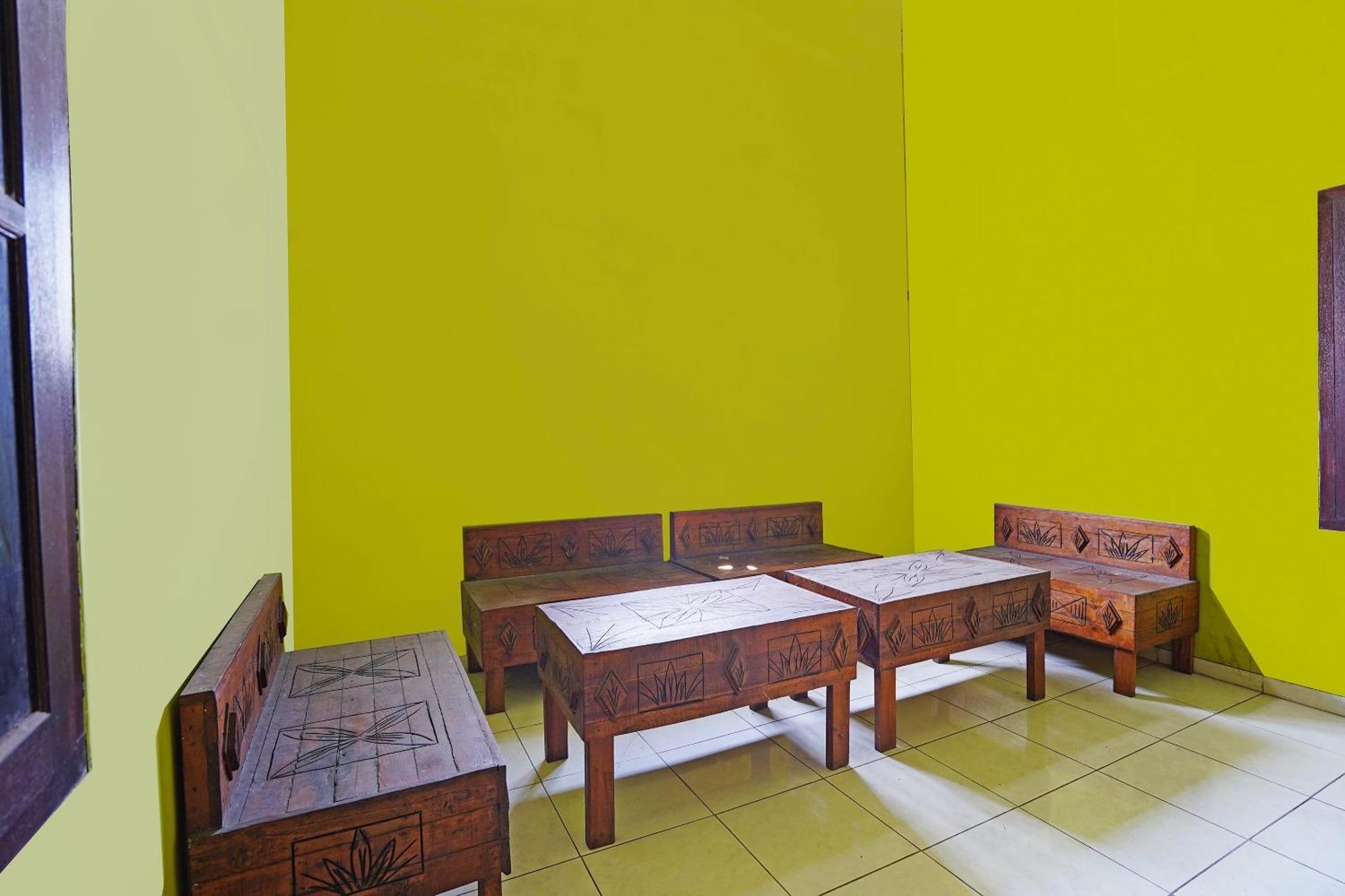 Oyo 91583 D'Cost Green Syariah 수라바야 외부 사진